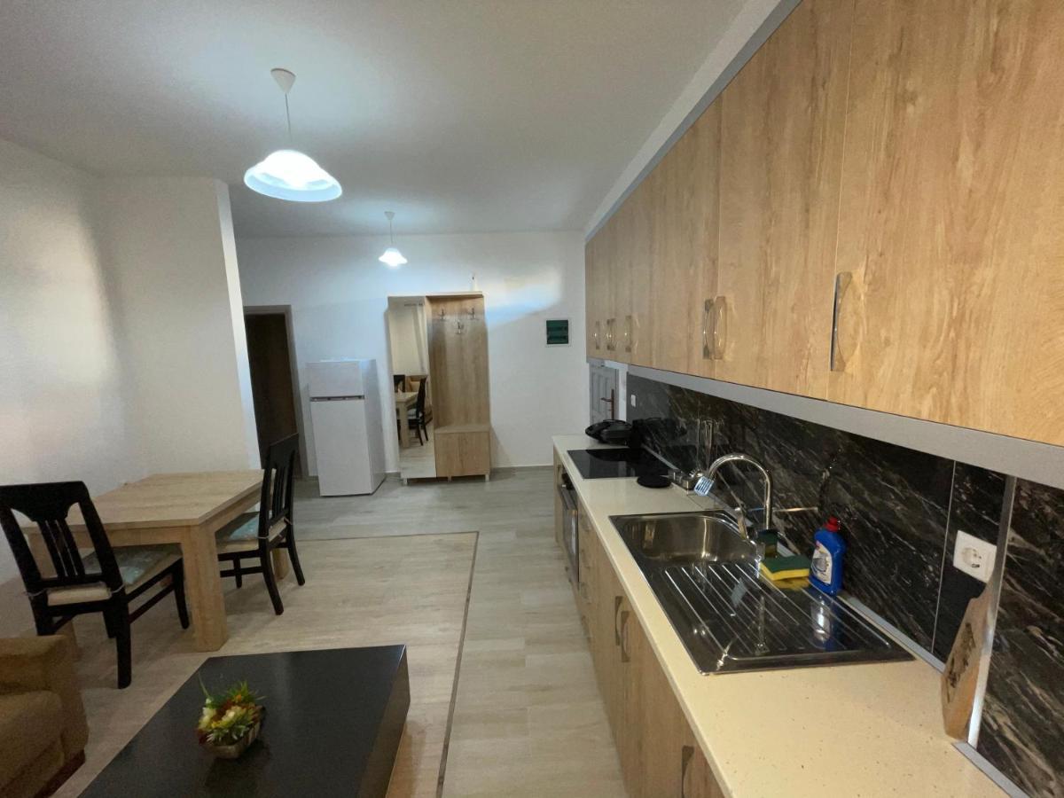 Garden Villa Apartments Sarandë 外观 照片